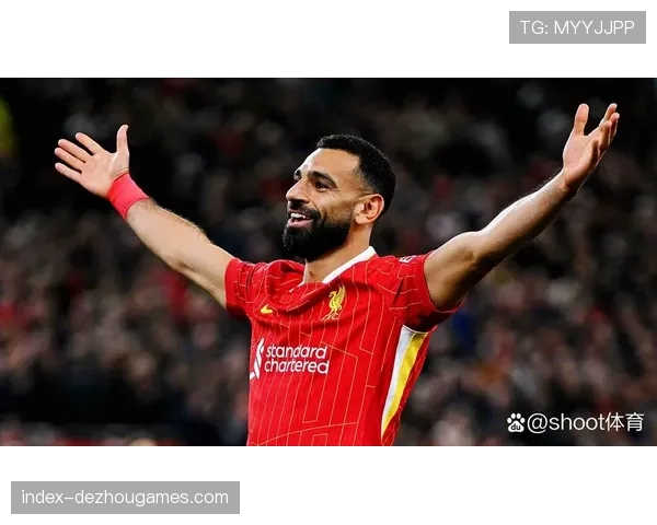 利物浦英联杯遭遇失利,萨拉赫场边吃菠萝成赛后话题 利物浦英联杯遭遇失利,萨拉赫场边吃菠萝成赛后话题